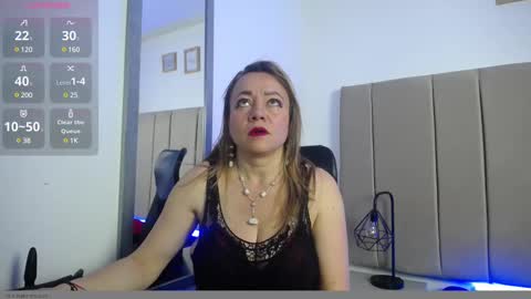 Snapshot of lupita223 chatting on 03.12.25 Lupita223 online show from 03.12.25