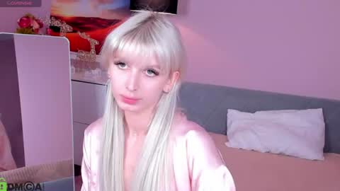 Lura-Lust online show from 07.27.26