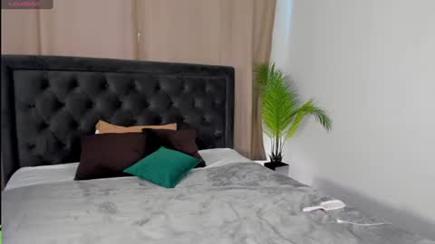 Lura-Lust online show from 07.28.26
