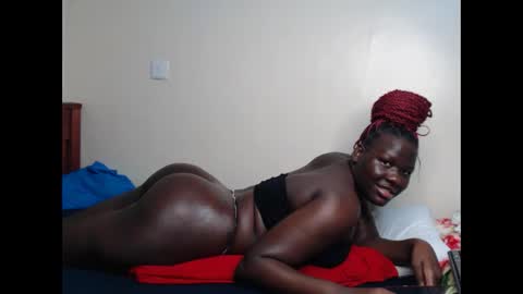 Snapshot of lusher_luxlila chatting on 06.10.26 lusher online show from 06.10.26