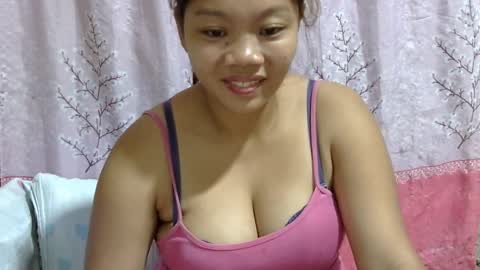 Snapshot of lushpinay chatting on 01.16.25 LushPinay online show from 01.16.25