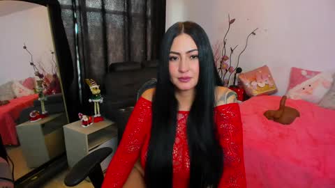 Snapshot of lustful__babe chatting on 12.20.24 lustful__babe online show from 12.20.24