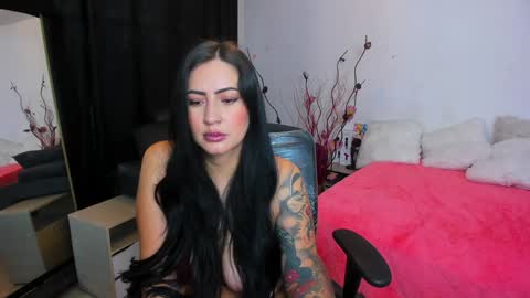 Snapshot of lustful__babe chatting on 01.27.25 lustful__babe online show from 01.27.25