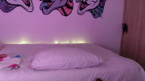 Snapshot of lustful_aprilx chatting on 12.29.24 Valerie  April   online show from 12.29.24