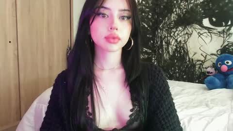 Snapshot of lustful_aprilx chatting on 03.08.25 Valerie  April   online show from 03.08.25