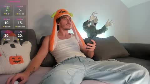 lustfullooking online show from 10.19.25