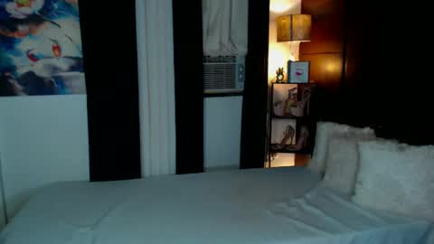 AdriannaFowks online show from 12.19.24