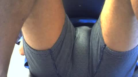 Snapshot of luv2bnakednow chatting on 05.19.26 luv2bnakednow online show from 05.19.26