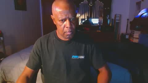 Snapshot of luv2edge55 chatting on 12.01.25 luv2edge55 online show from 12.01.25