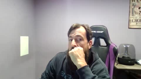 Luv2likslit online show from 10.10.25