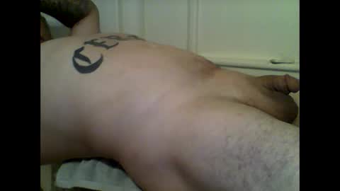 Snapshot of luv2stroke209 chatting on 10.01.25 luv2stroke209 online show from 10.01.25