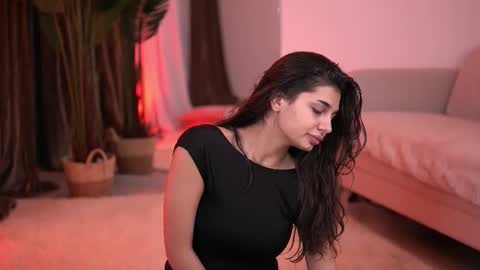 Caprice online show from 11.23.25