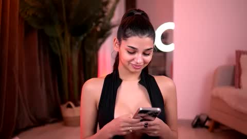 Caprice online show from 12.18.25