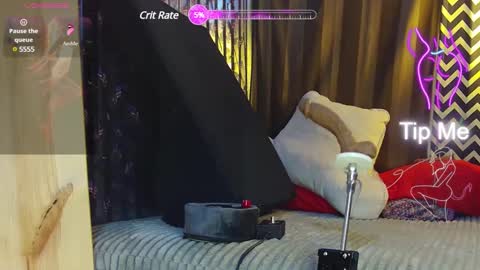 luvdatphatass online show from 01.19.25