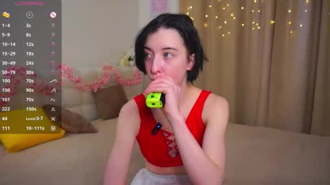 Snapshot of luvenianitschke chatting on 02.19.26 Sasha online show from 02.19.26