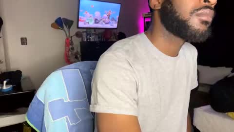 Snapshot of luverboibbc chatting on 12.03.24 luverboi online show from 12.03.24