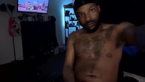 Snapshot of luverboibbc chatting on 12.25.24 luverboi online show from 12.25.24