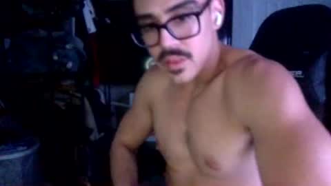 Snapshot of luvrboy77 chatting on 06.19.26 luvrboy77 online show from 06.19.26