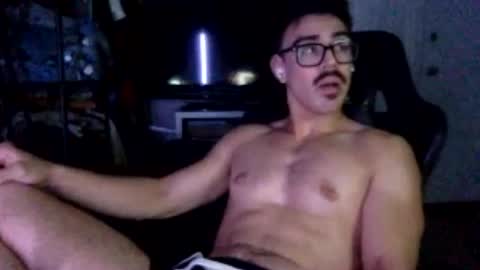 Snapshot of luvrboy77 chatting on 06.20.26 luvrboy77 online show from 06.20.26