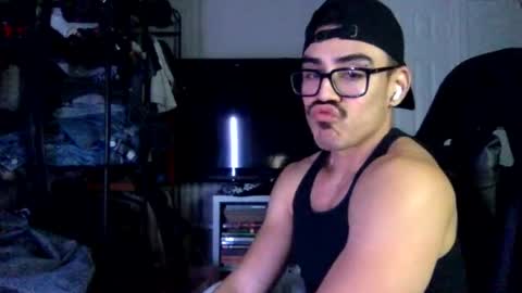 Snapshot of luvrboy77 chatting on 06.25.26 luvrboy77 online show from 06.25.26