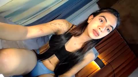 luvrr_trixie online show from 03.09.26