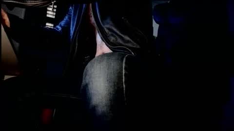 Im a   -  CAMGUY YOU  LIKE to FUCK online show from 11.11.25