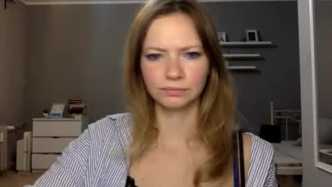 Snapshot of lux_millie chatting on 02.10.26 Millie online show from 02.10.26