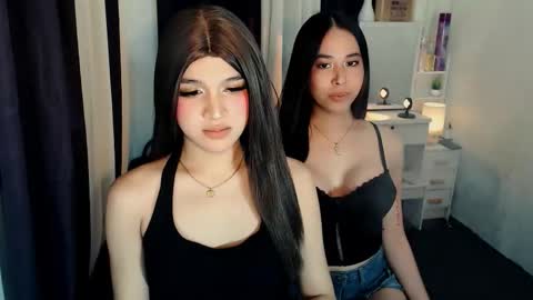 queen lux online show from 10.30.25