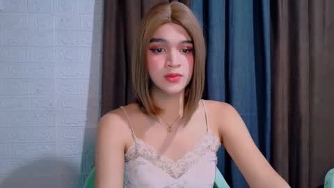 queen lux online show from 03.11.26