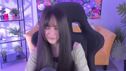 Snapshot of luxrayi chatting on 02.05.25 Ray online show from 02.05.25