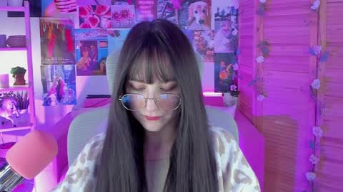 Snapshot of luxrayi chatting on 02.07.25 Ray online show from 02.07.25