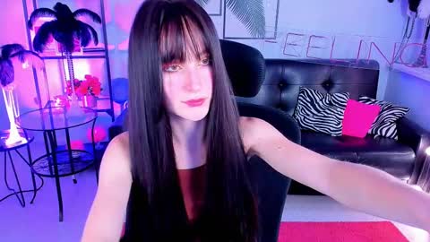 Snapshot of luxrayi chatting on 02.12.25 Ray online show from 02.12.25