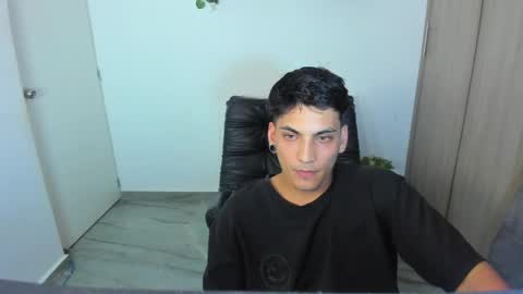 Snapshot of luxrx chatting on 05.06.26 luxrx online show from 05.06.26