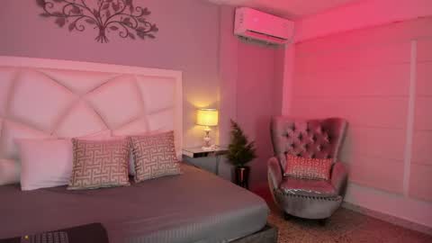 Luxy Lux online show from 05.22.26