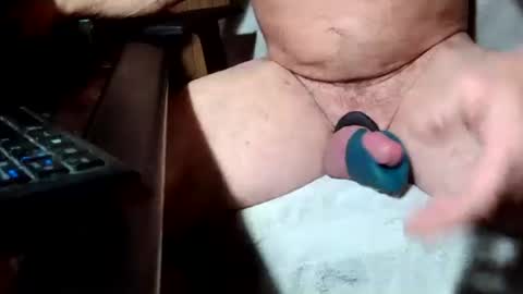 Snapshot of lv2jerko1 chatting on 10.29.25 Lv2jerko1 online show from 10.29.25