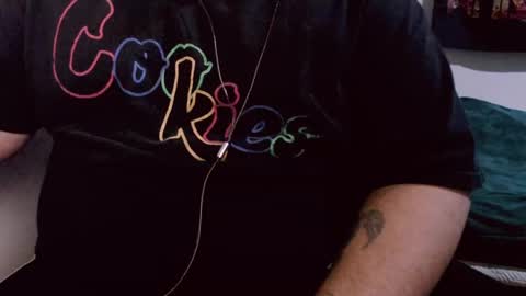 Snapshot of lvcifer_ chatting on 01.05.25 ayoo online show from 01.05.25