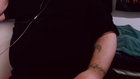 Snapshot of lvcifer_ chatting on 01.09.25 ayoo online show from 01.09.25