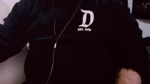 Snapshot of lvcifer_ chatting on 01.23.25 ayoo online show from 01.23.25