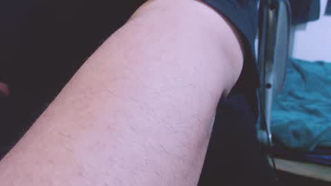 Snapshot of lvcifer_ chatting on 09.16.25 ayoo online show from 09.16.25