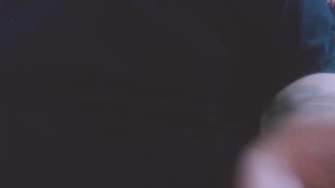 Snapshot of lvcifer_ chatting on 10.20.25 ayoo online show from 10.20.25