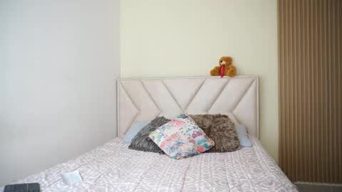 lya_aron_couple online show from 09.23.25