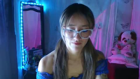 Snapshot of lya_ch chatting on 10.06.25 Call me Lia online show from 10.06.25
