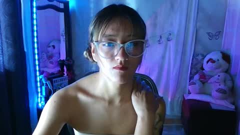 Snapshot of lya_ch chatting on 10.14.25 Call me Lia online show from 10.14.25