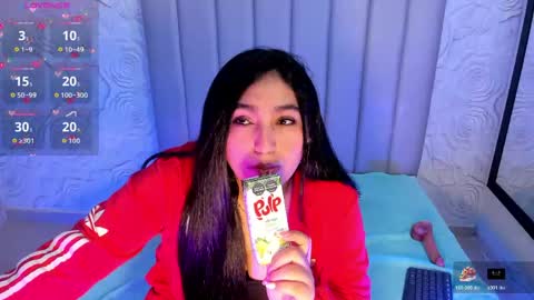 LYA DUBOIS  online show from 04.17.26