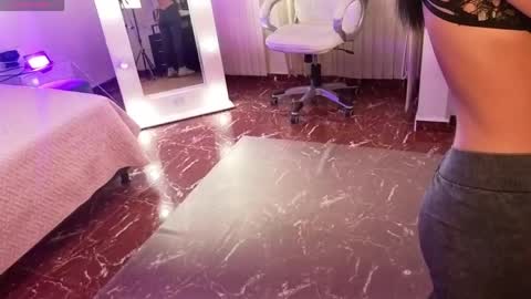  Lycoris  online show from 04.10.26