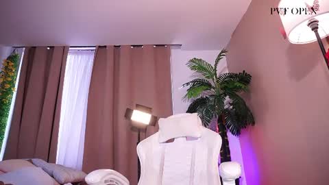 Lyhana Lee online show from 06.22.26