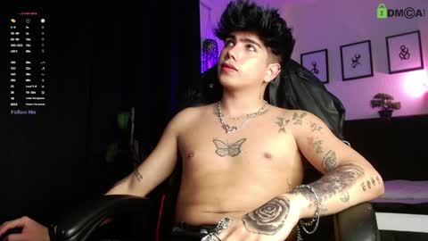 Lyle Bennett Freelance Model online show from 04.10.26