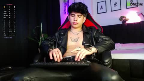 Lyle Bennett Freelance Model online show from 04.11.26