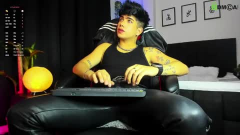 Snapshot of lylebennett_ chatting on 06.02.26 Lyle Bennett Freelance Model online show from 06.02.26