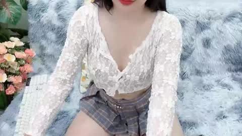lyly_sweet97 online show from 04.28.26